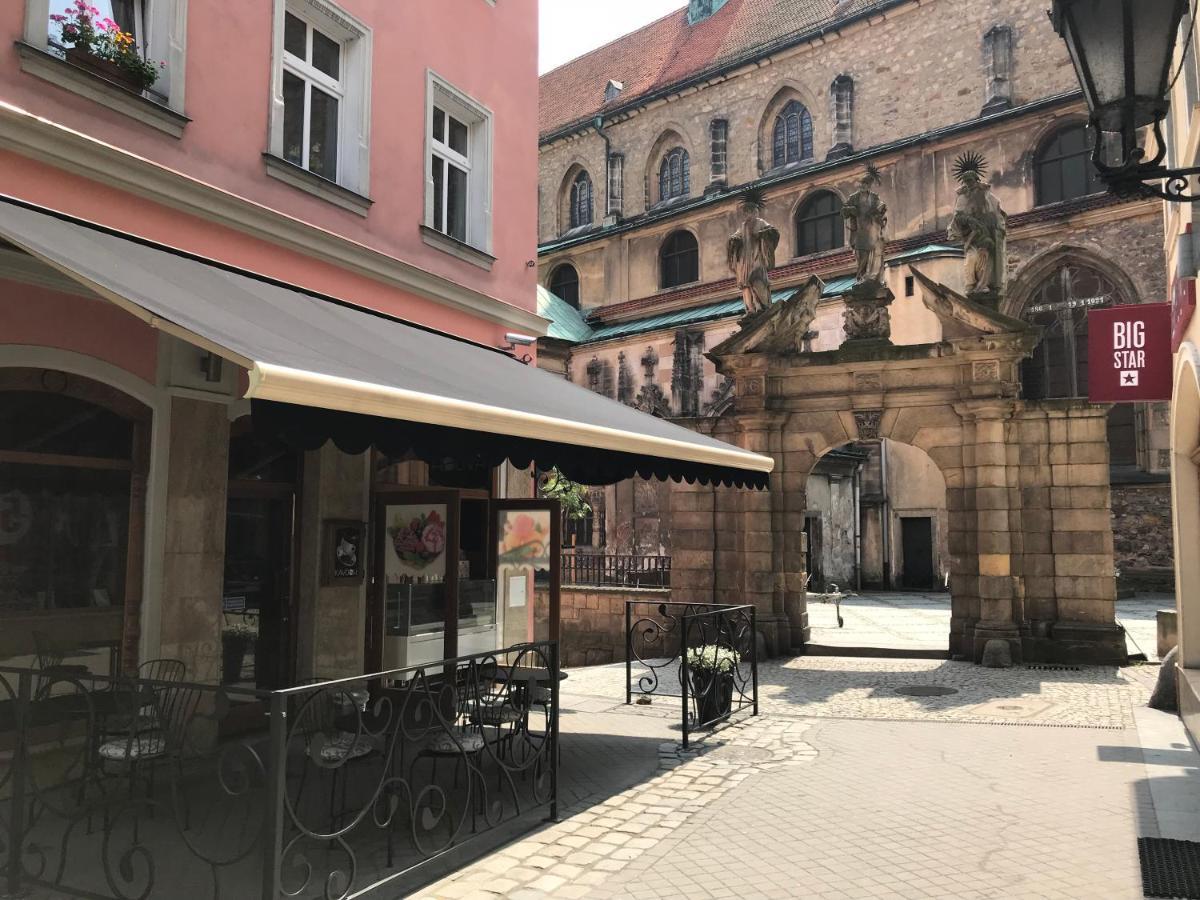 Willa Przy Czarnej Bramie Kłodzko Eksteriør bilde